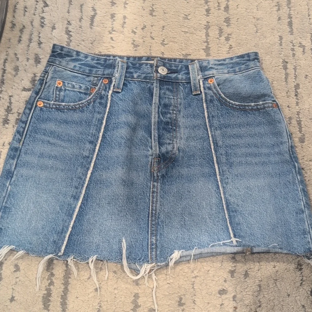 Levi's Icon Skirt Med Wash - Picture 2 of 6